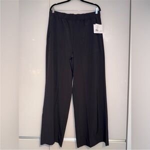 BEYOND YOGA 'Easy Wide Leg' Pants in True Black